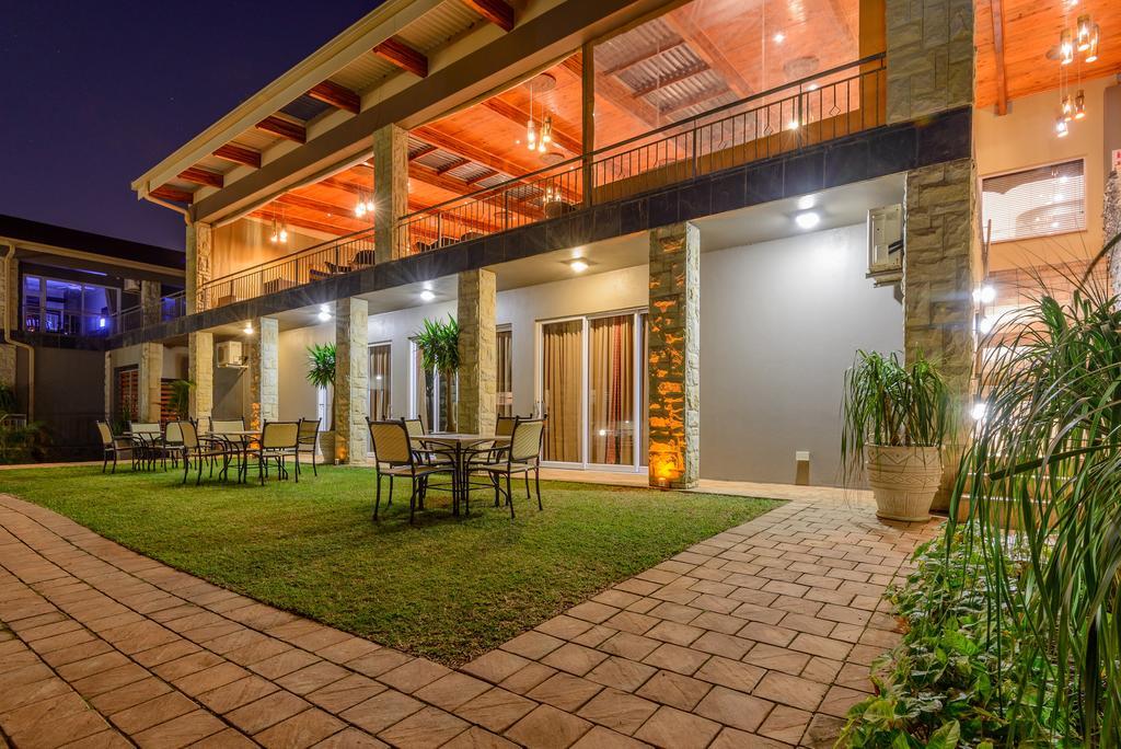 Umthunzi Hotel And Conference Umtentweni Exterior photo