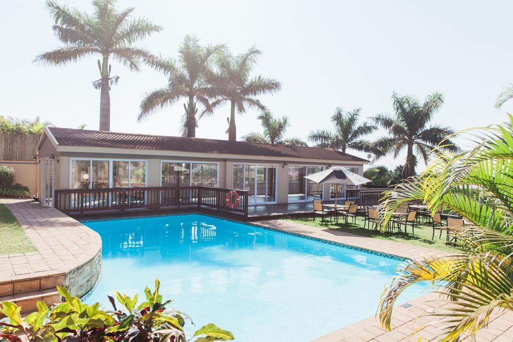 Umthunzi Hotel And Conference Umtentweni Exterior photo